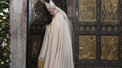 El Papa cierra la Puerta Santa de la Basílica de San Pedro y da por concluido el Jubileo de la Misericordia