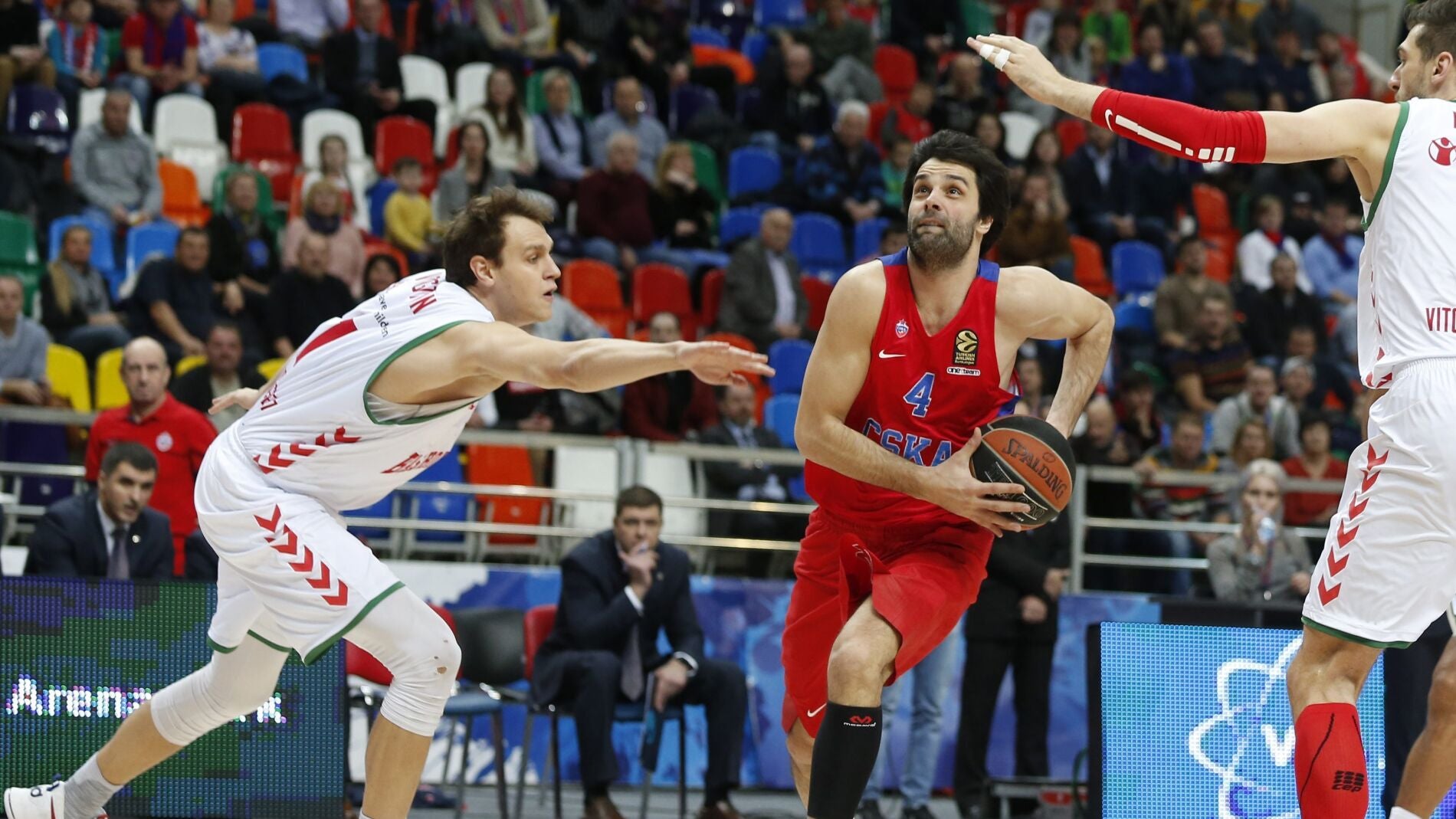 Teodosic entrando a la 'cocina'