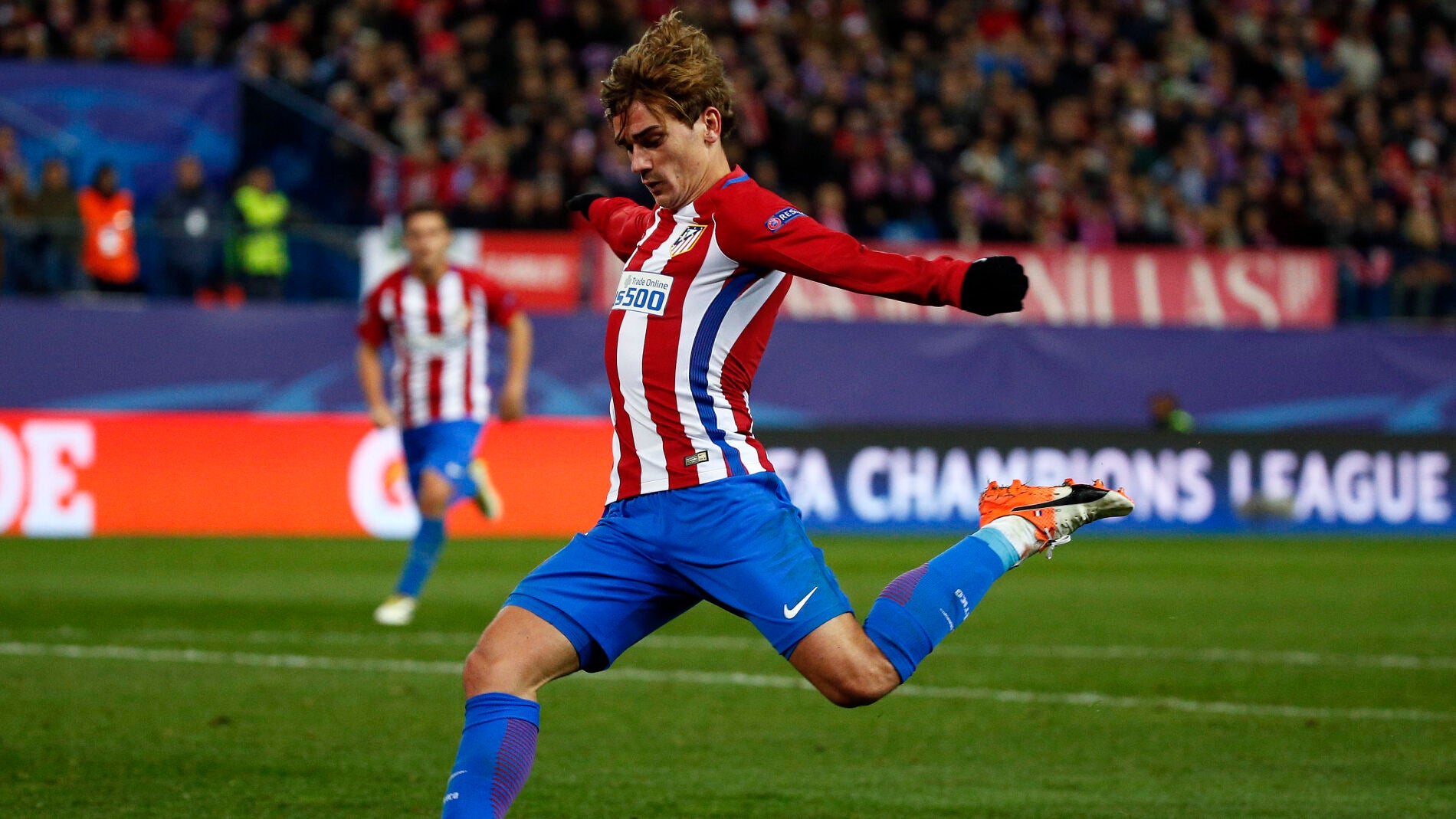 Griezmann preparando un disparo