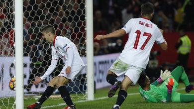 Pareja mantiene en la lucha por la Liga al Sevilla ante un Valencia que tontea con el descenso