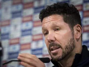 Simeone, durante la rueda de prensa Simeone, durante la rueda de prensa