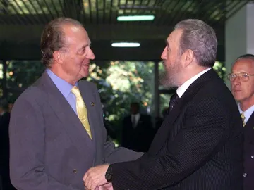 El Rey Juan Carlos, con Fidel Castro El Rey Juan Carlos, con Fidel Castro