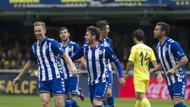 El Alavés aprovecha la empanada de un Villarreal en crisis