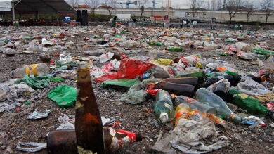 Disuelven un macrobotellón en Madrid de 300 personas y dos en Cataluña de casi 200