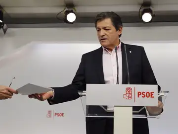 Javier Fernández, presidente de la gestora socialista Javier Fernández, presidente de la gestora socialista