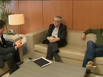 Frame 1.0056 de: CCOO y UGT obtienen del PSOE el apoyo a las movilizaciones de diciembre Frame 1.0056 de: CCOO y UGT obtienen del PSOE el apoyo a las movilizaciones de diciembre