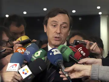 Rafael Hernando declara ante los medios Rafael Hernando declara ante los medios