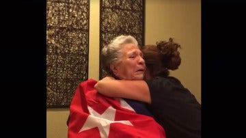anciana cubana llora de felicidad por la muerte de Fidel Castro 