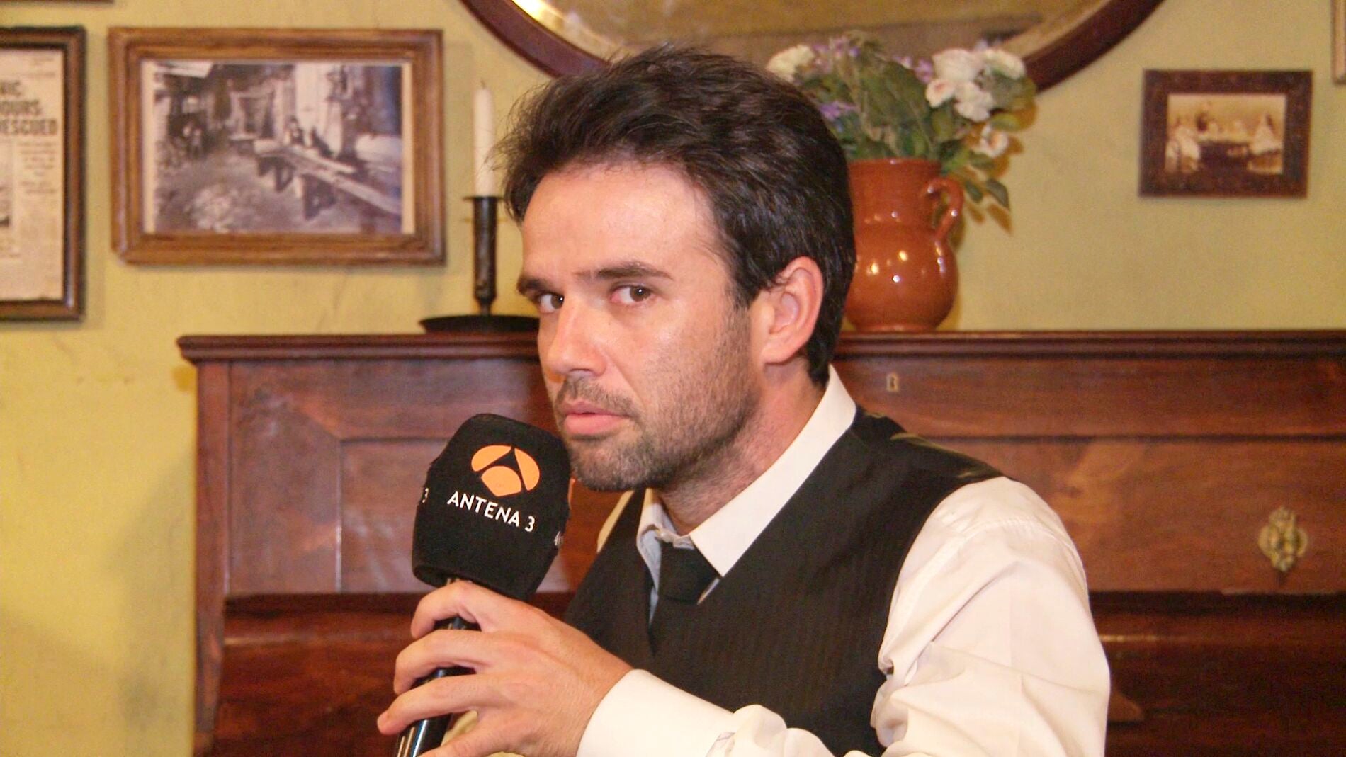 Ra&uacute;l Pe&ntilde;a se despide de su compa&ntilde;era en la serie