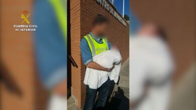 Detenida una pareja de hombres junto a la mujer que les iba a vender a su bebé por 10.000 euros