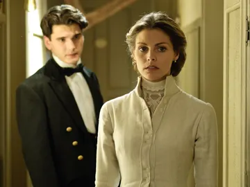 Gran Hotel - Temporada 2 - Capítulo 1: Luces y sombras Gran Hotel - Temporada 2 - Capítulo 1: Luces y sombras