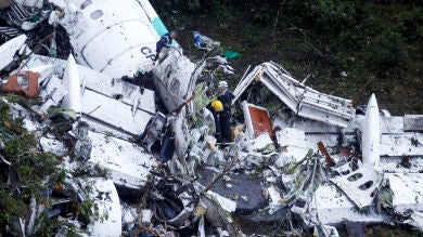 Concluye la operación de rescate de los 71 fallecidos en el accidente de avión del Chapecoense