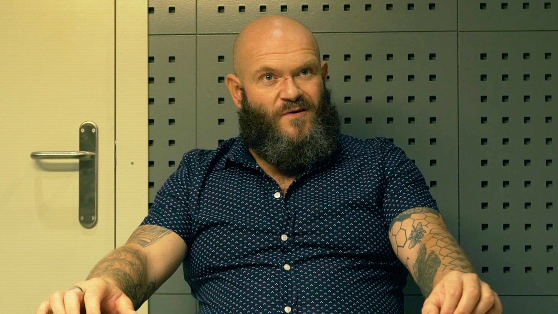 Interrogatorio del Oso: "Traigo chicas para que los espa&ntilde;oles pod&aacute;is joderlas"