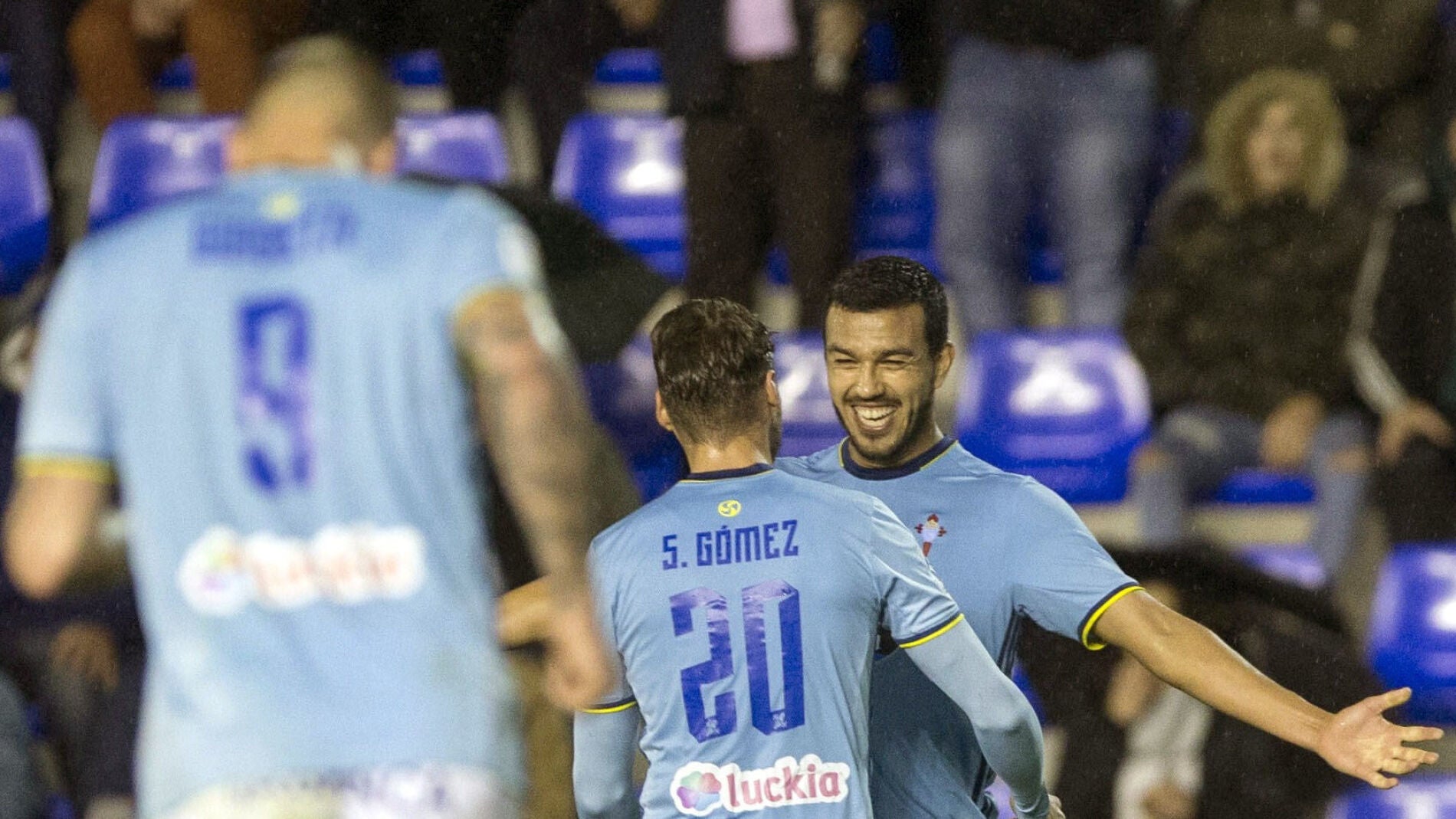 Los jugadores del Celta celebrando un gol