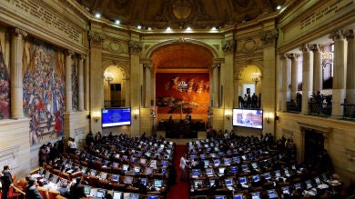 El nuevo acuerdo de paz entre las FARC y el Gobierno colombiano es aprobado tras un acalorado debate legislativo