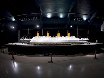 Maqueta del Titanic, la más grande realizada hasta ahora, de 12 metros de largo, en una exposición