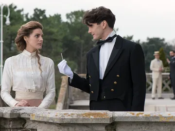 Gran Hotel - Temporada 4 - Capítulo 11: La venta Gran Hotel - Temporada 4 - Capítulo 11: La venta