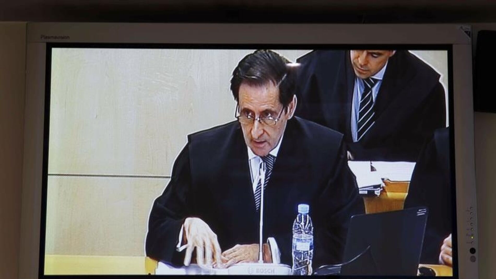 Fernando Aizp&uacute;n, abogado del FROB