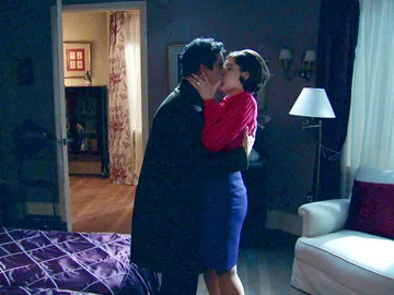 Marta y Rafael, viven una noche de pasión descontrolada Marta y Rafael, viven una noche de pasión descontrolada