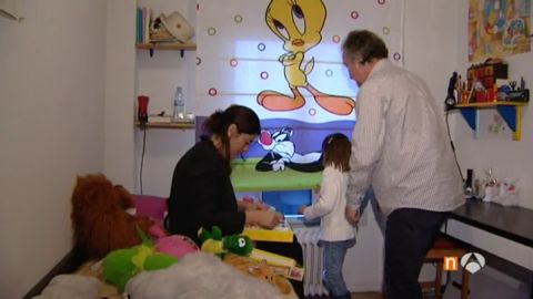 Frame 127.706054 de: La madre de Nadia declara este viernes ante el juez mientras su padre sigue detenido