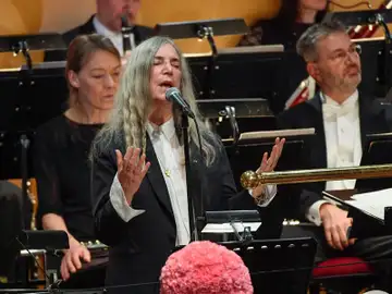 La cantante Patti Smith en la ceremonia de los Nobel en Estocolmo La cantante Patti Smith en la ceremonia de los Nobel en Estocolmo