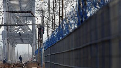 Al menos cinco muertos y 20 heridos tras descarrilar un tren de carga en Bulgaria