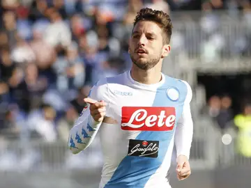 Dries Mertens celebrando uno de sus goles frente al Cagliari Dries Mertens celebrando uno de sus goles frente al Cagliari