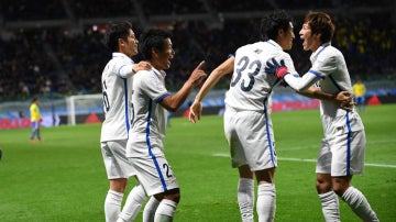 El Kashima Antlers celebra un gol