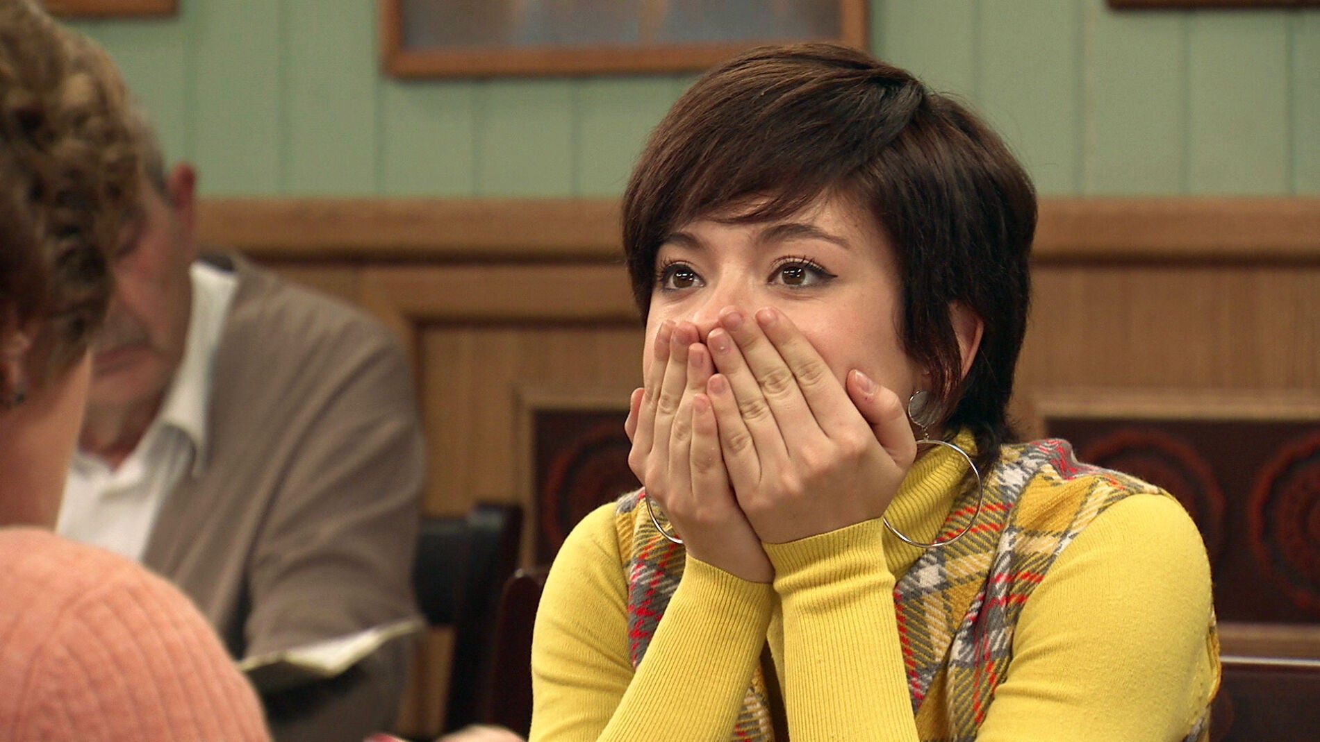 María: "Fue Dorita quien me robó el novio en París"