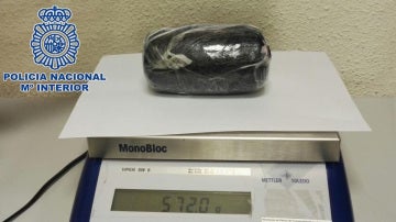 Cilindro de medio kilo de cocaína