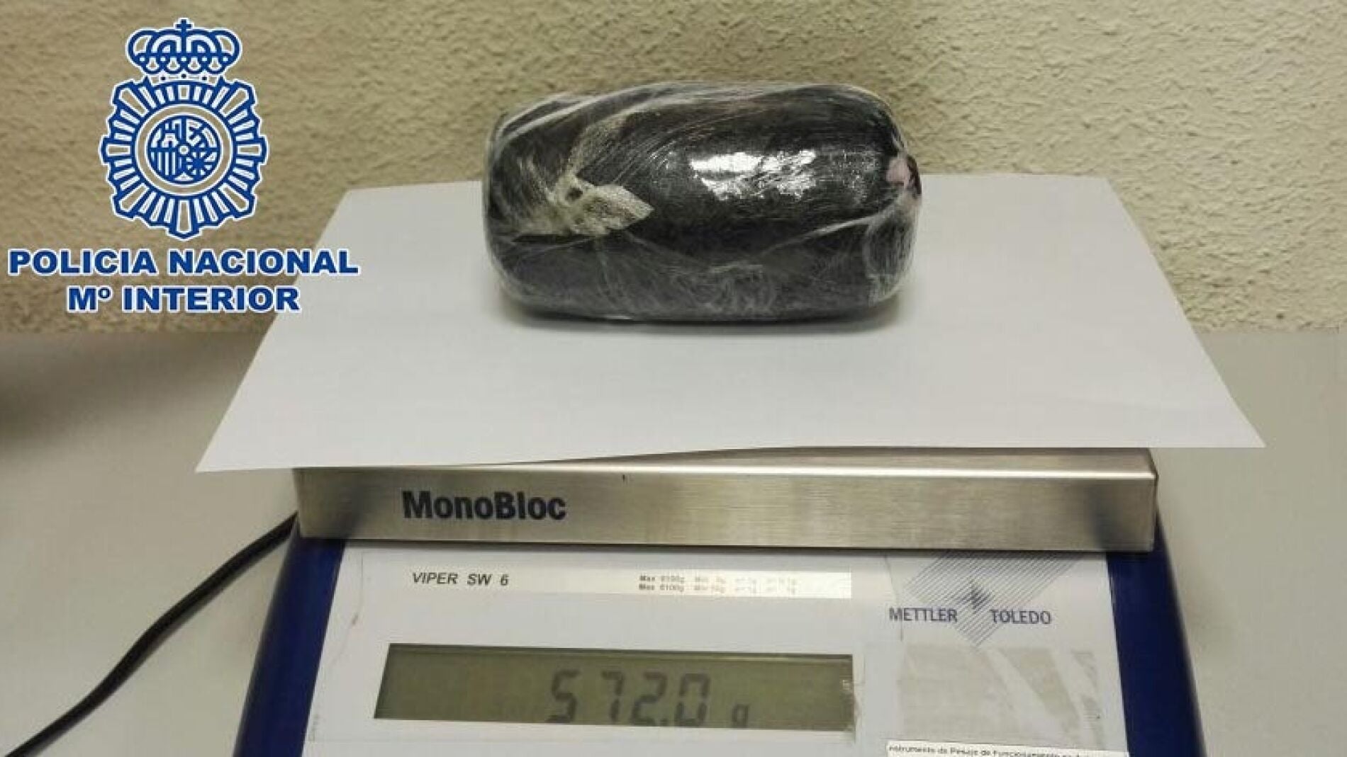 Cilindro de medio kilo de coca&iacute;na