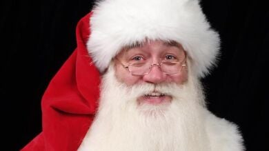 Un niño muy enfermo muere en los brazos de Papá Noel