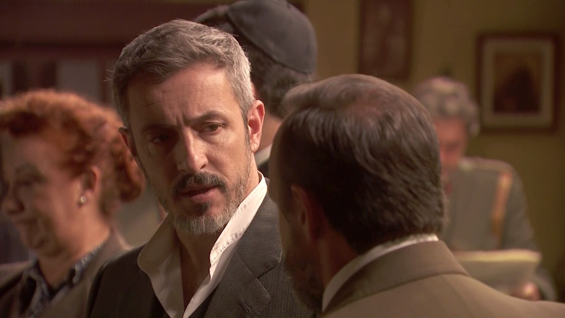 Encuentran un tarro de cianuro en la caja de herramientas de Alfonso