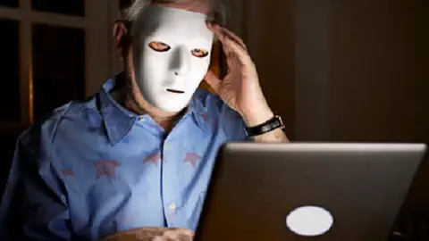 Los Misterios sin Resolver más Espantosos de Internet XQriosity