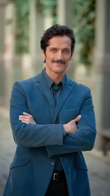 Pablo Castañón es Martín Pallarés Pablo Castañón es Martín Pallarés