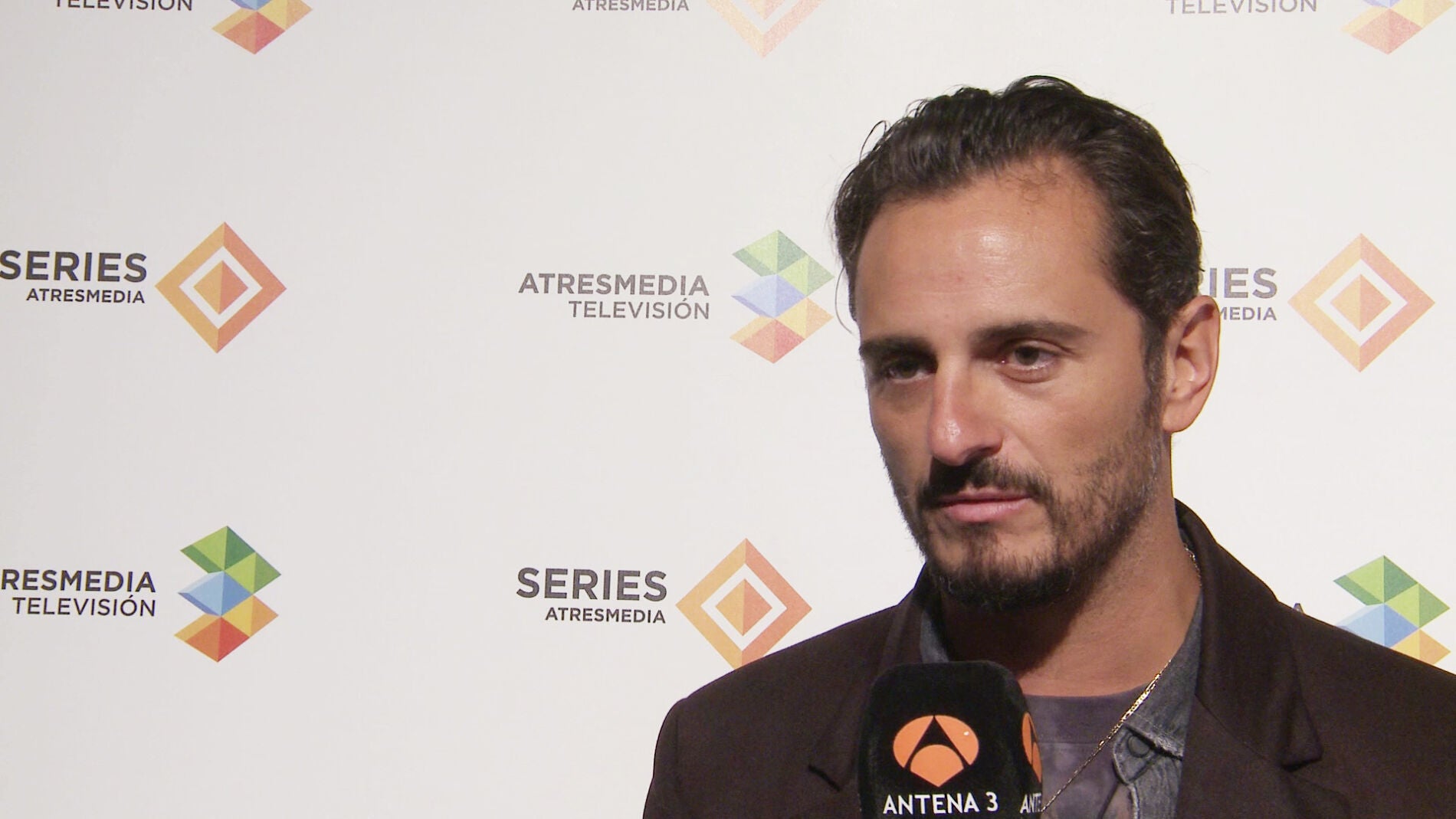 Asier Etxeand&iacute;a: "Es un final que una serie as&iacute; se merecer&iacute;a" 