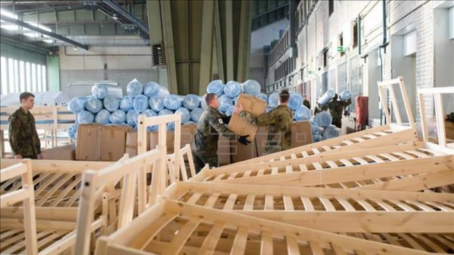 Aeropuerto de Tempelhof, rehabilitado como centro de refugiados Aeropuerto de Tempelhof, rehabilitado como centro de refugiados