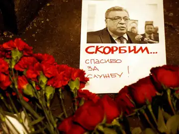 Recuerdo al embajador ruso asesinado en Ankara Recuerdo al embajador ruso asesinado en Ankara
