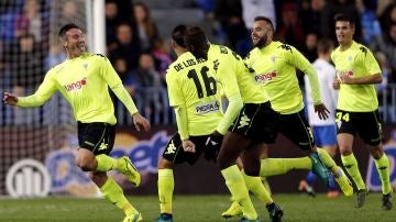 Piovaccari celebra uno de sus goles contra el Málaga