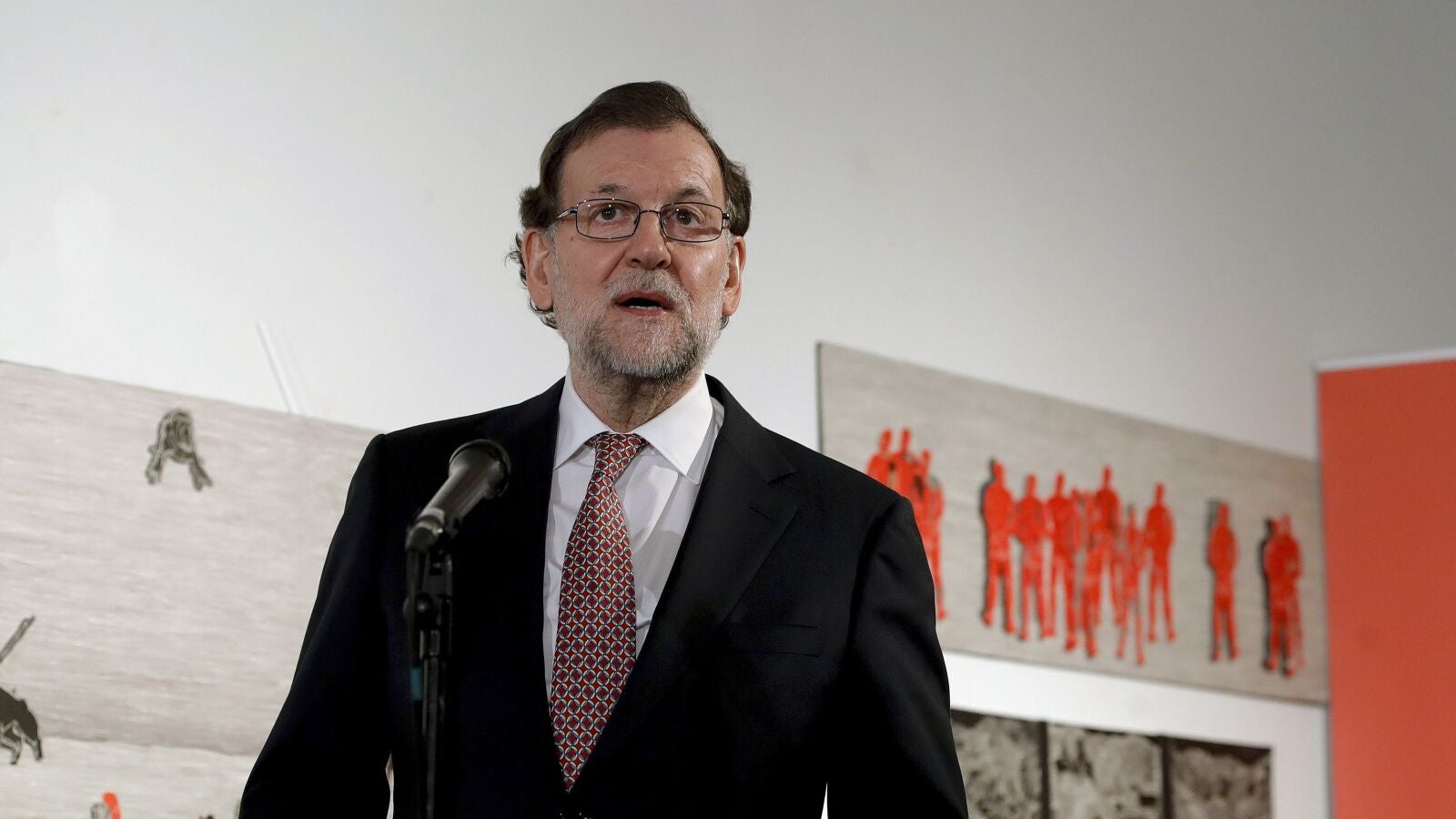 Rajoy insiste en que mantendrá el diálogo con Cataluña y reconoce una charla reciente con Puigdemont