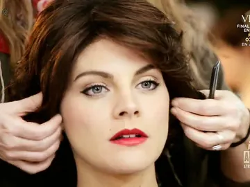Las claves del maquillaje, peluquería y vestuario de los protagonistas de 'Vevet' Las claves del maquillaje, peluquería y vestuario de los protagonistas de 'Vevet'