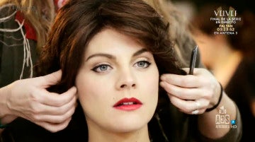 Las claves del maquillaje, peluquería y vestuario de los protagonistas de 'Vevet' Las claves del maquillaje, peluquería y vestuario de los protagonistas de 'Vevet'