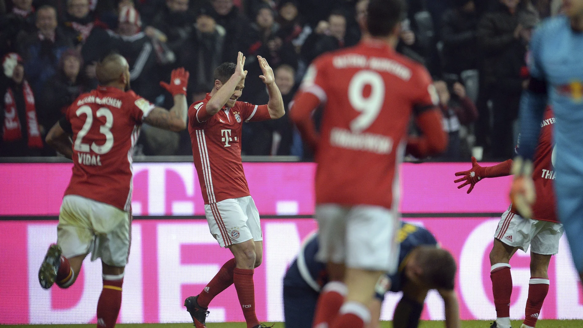 Xabi Alonso celebra su gol contra el Leipzig Xabi Alonso celebra su gol contra el Leipzig