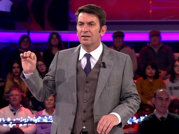 Arturo Valls se viste de 'Velvet'