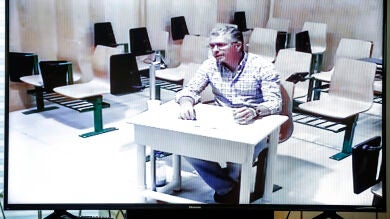 Granados niega ante el juez tener dinero oculto y acusa a Marjaliza de mentir