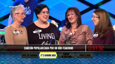Sardanas al ritmo de ‘It’s raining men’