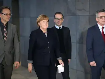 Angela Merkel en su visita a la sede en Berlín de la Fiscalía Federal Angela Merkel en su visita a la sede en Berlín de la Fiscalía Federal