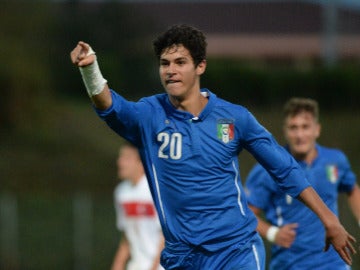 Pietro Pellegri, durante un partido con las categorías inferiores de Italia