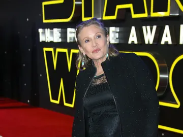 Carrie Fisher en el estreno de 'Star Wars: El Despertar de la Fuerza' Carrie Fisher en el estreno de 'Star Wars: El Despertar de la Fuerza'