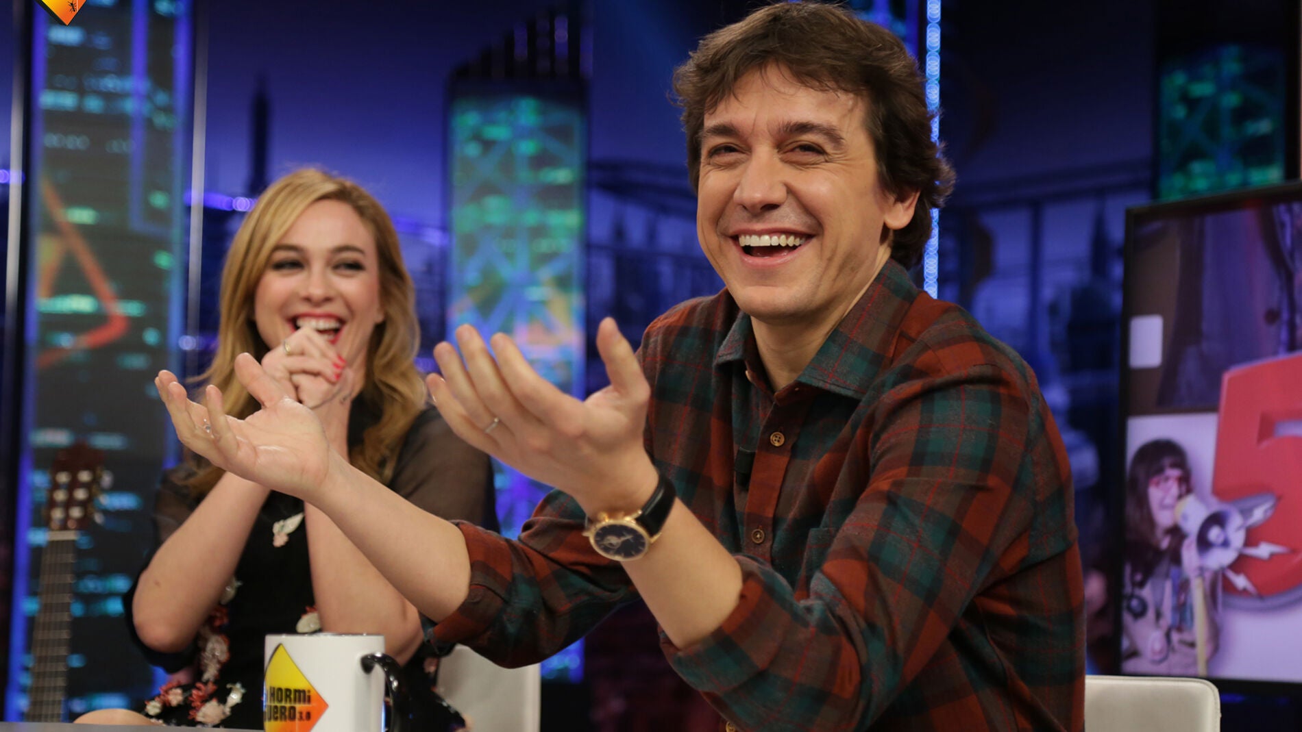 Javier Veiga olvida su fecha de boda con Marta Hazas